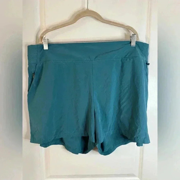 Athleta Women’s Brooklyn Teal Athletic Shorts with Pockets - Size 22 - Picture 1 of 5